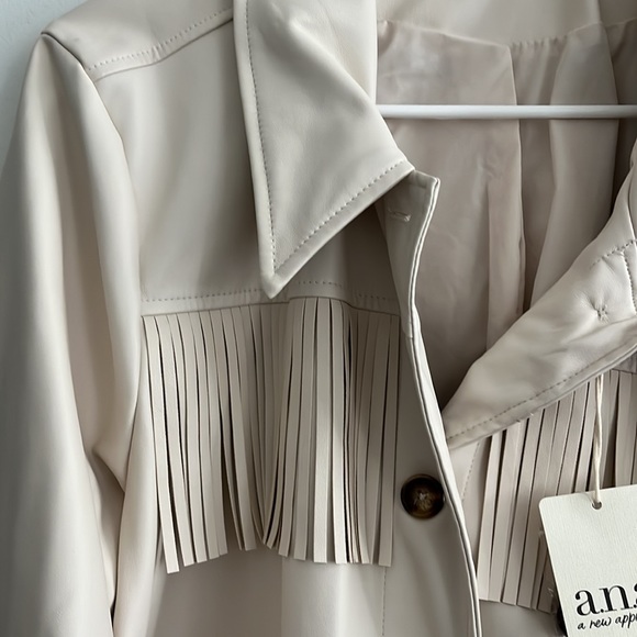 Ana - Picture 2 of 11